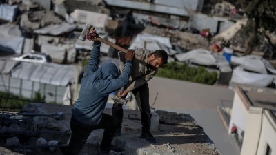 Gazze kentinde, enkaz kaldırma çalışması yürütüldü